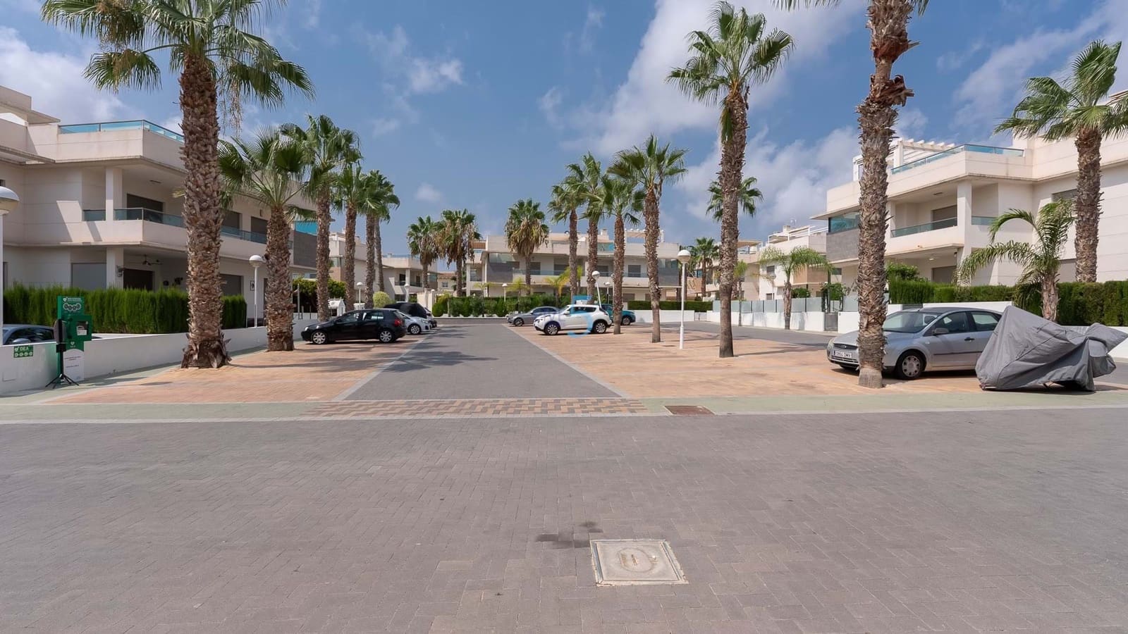 3 quarto Apartamento para venda em Ciudad Quesada com piscina garagem - 325 000 € (Ref: 9177452)