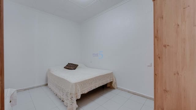 1 chambre Bungalow à vendre à Torrevieja - 89 900 € (Ref: 9177619)