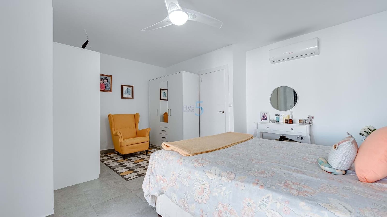 4 soveværelse Villa til salg i Estrella de Mar med swimmingpool - € 320.000 (Ref: 9180620)