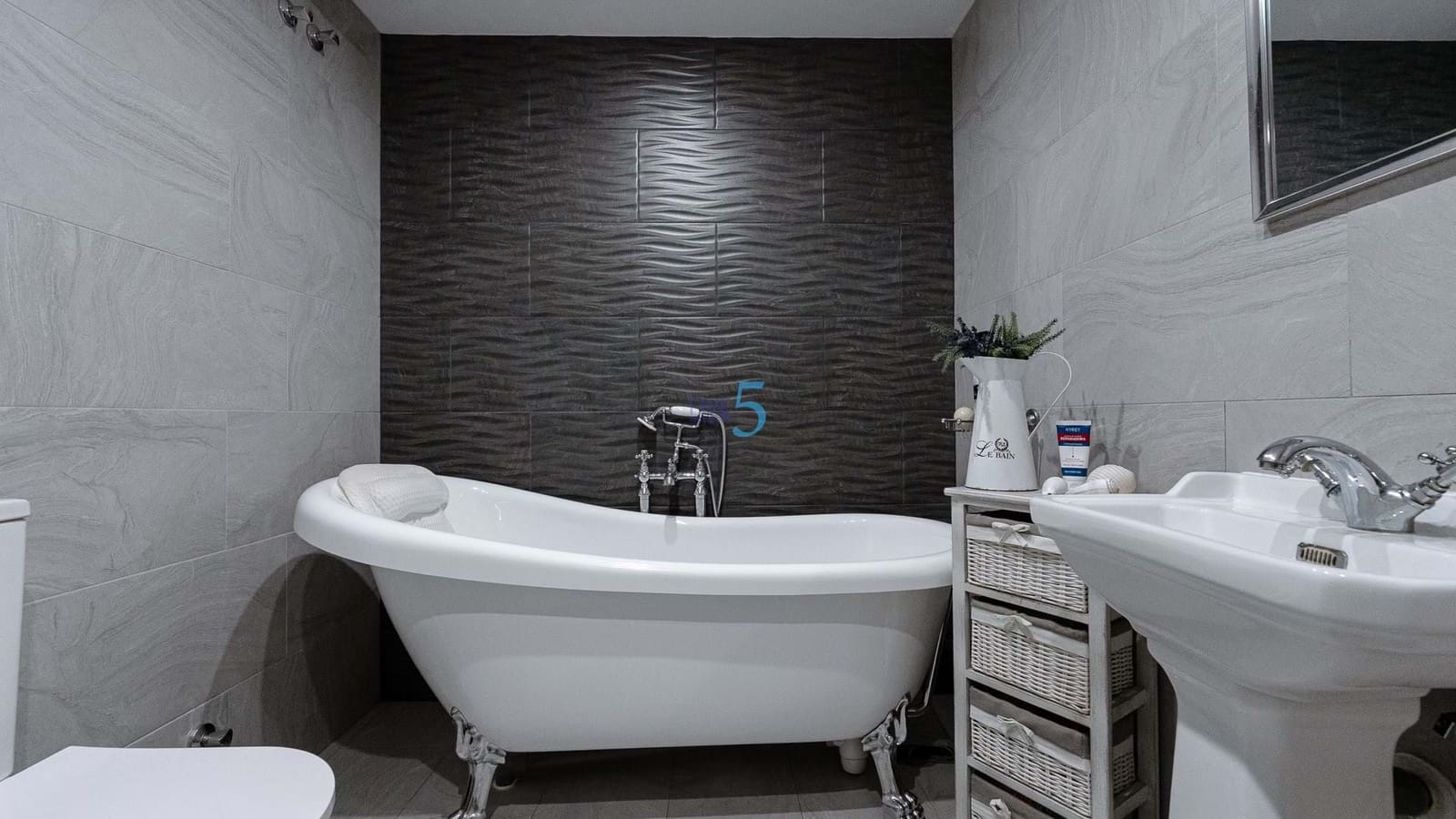 4 soveværelse Villa til salg i Estrella de Mar med swimmingpool - € 320.000 (Ref: 9180620)