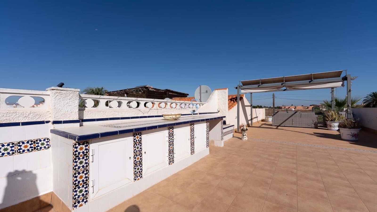 4 soveværelse Villa til salg i Estrella de Mar med swimmingpool - € 320.000 (Ref: 9180620)