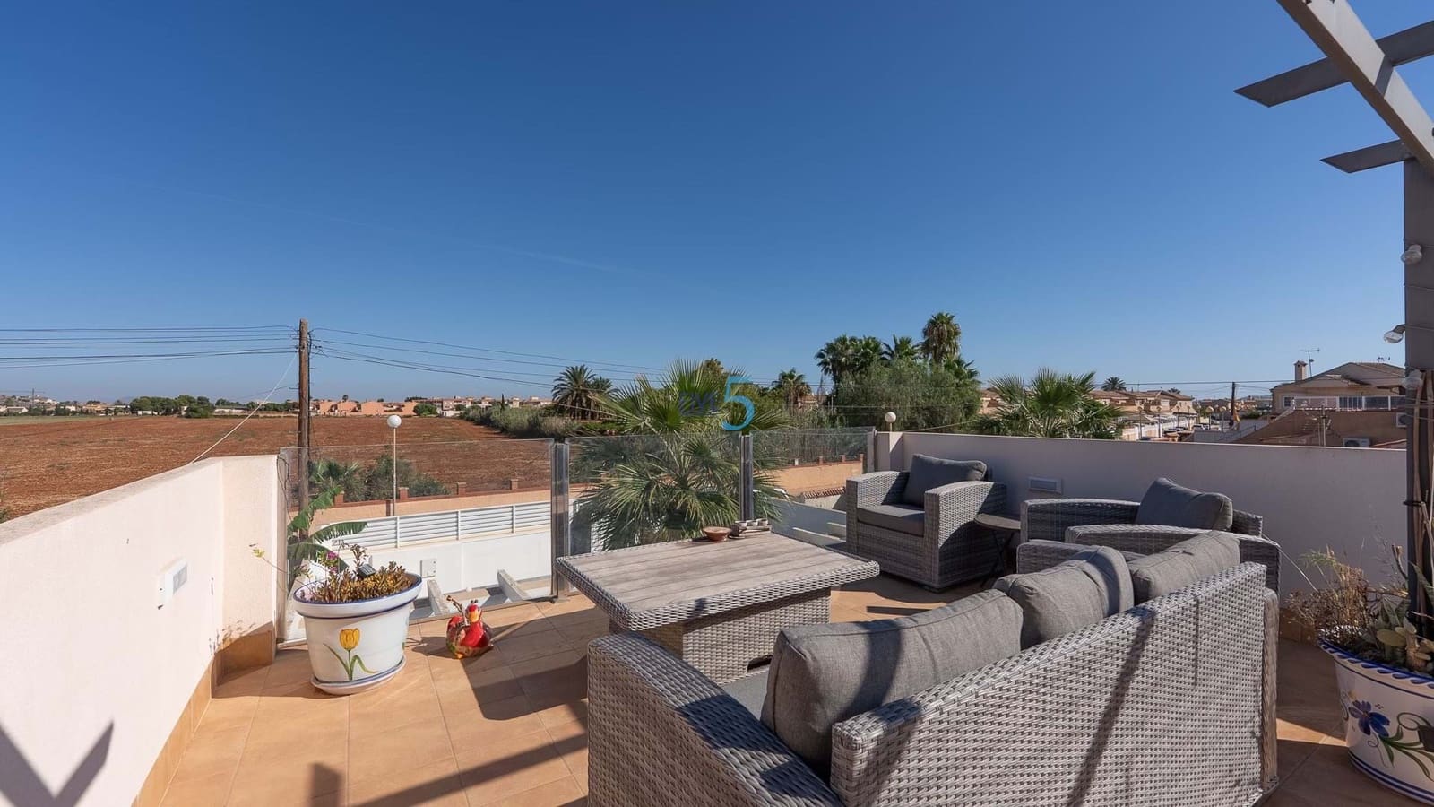 4 soveværelse Villa til salg i Estrella de Mar med swimmingpool - € 320.000 (Ref: 9180620)