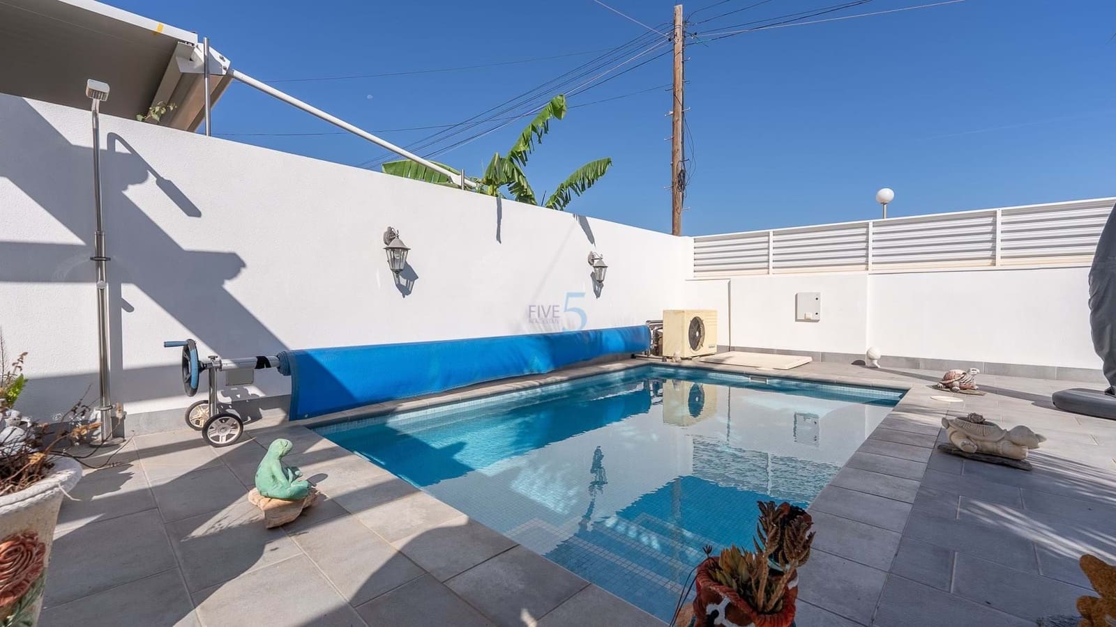 4 soveværelse Villa til salg i Estrella de Mar med swimmingpool - € 320.000 (Ref: 9180620)