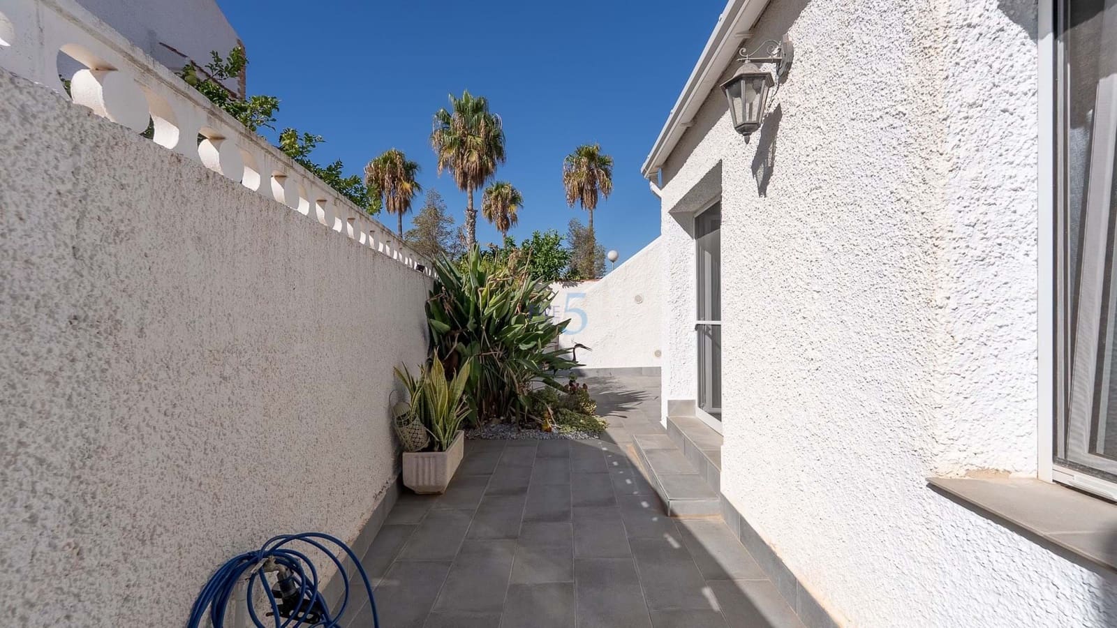 4 soveværelse Villa til salg i Estrella de Mar med swimmingpool - € 320.000 (Ref: 9180620)