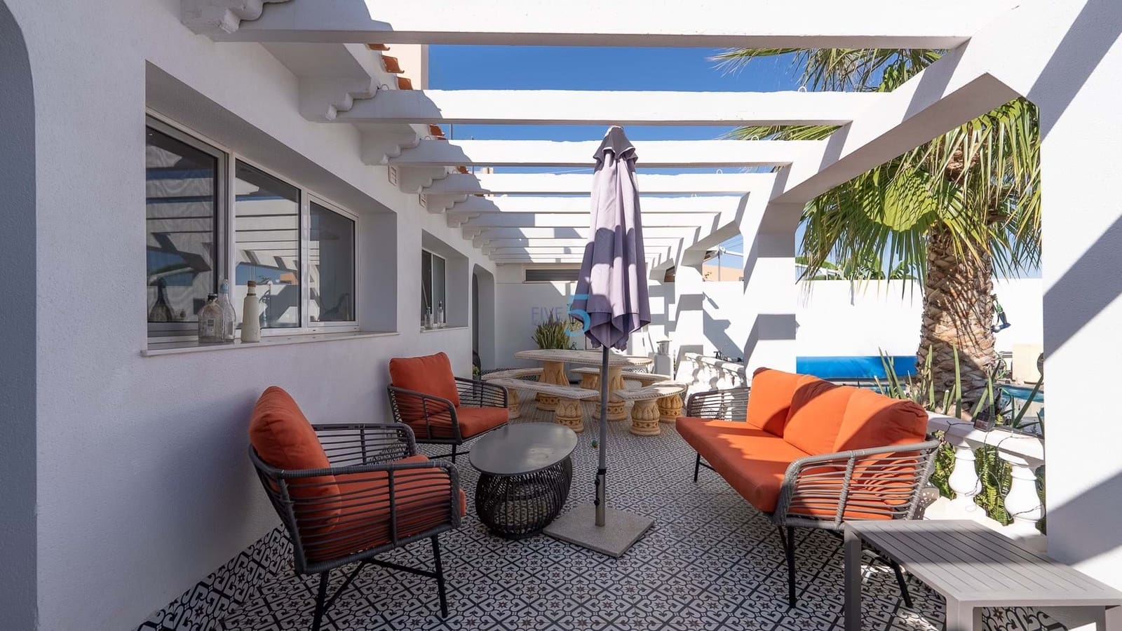 4 soveværelse Villa til salg i Estrella de Mar med swimmingpool - € 320.000 (Ref: 9180620)