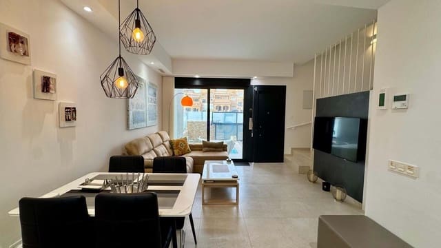 3 bedroom Townhouse for sale in Villamartin, Orihuela with pool garage - € 349,999 (Ref: 9181840)