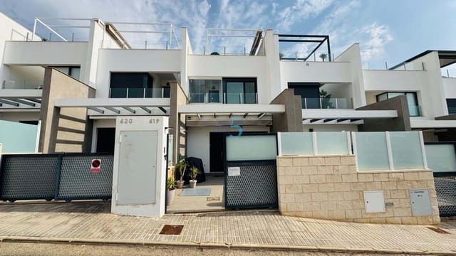 3 bedroom Townhouse for sale in Villamartin, Orihuela with pool garage - € 349,999 (Ref: 9181840)