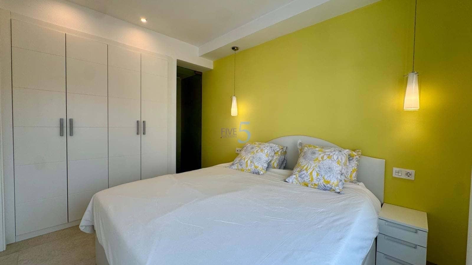 3 soveværelse Byhus til salg i Villamartin med swimmingpool garage - € 349.999 (Ref: 9181840)