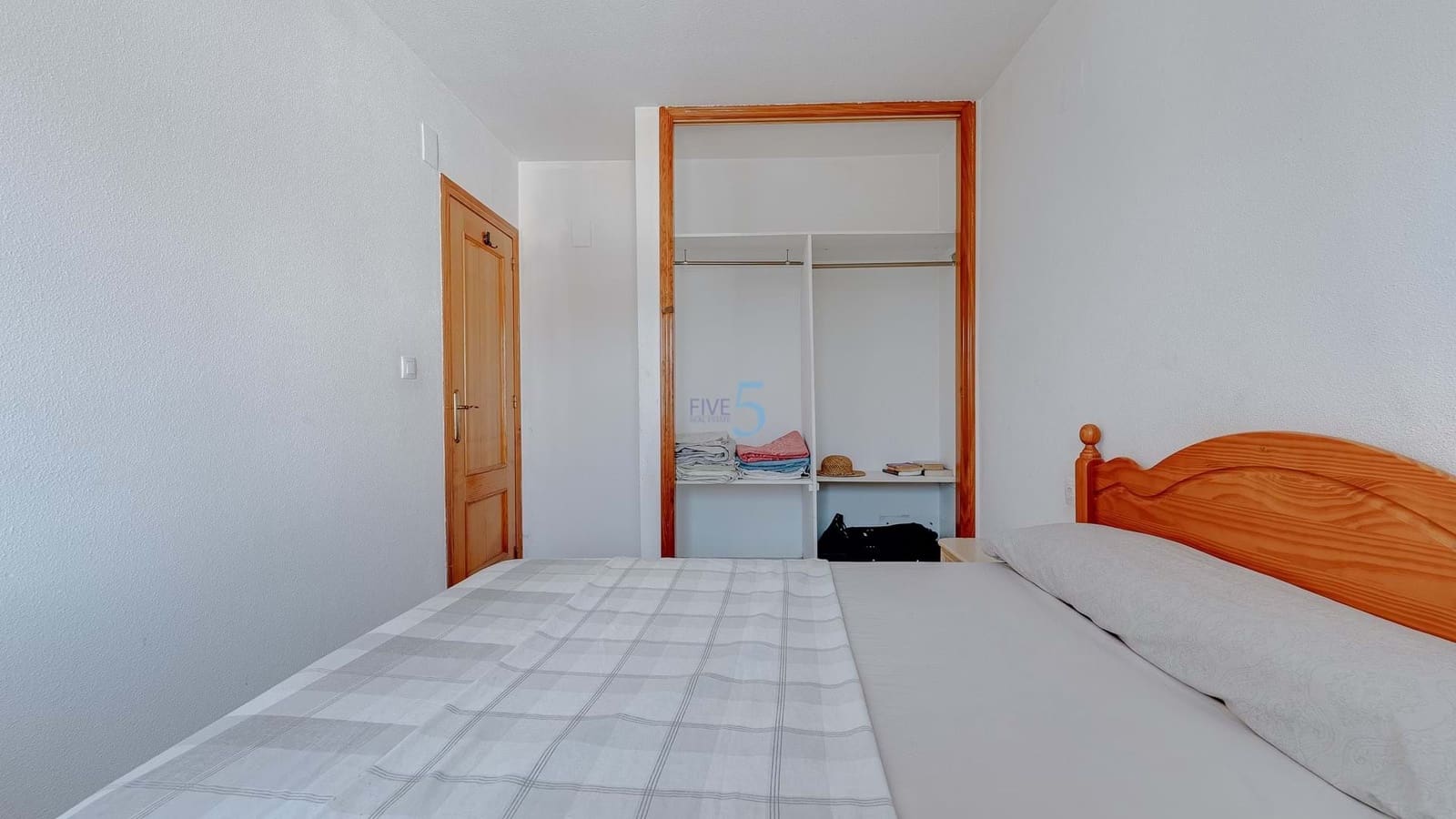 2 soverom Leilighet til salgs i La Zenia med svømmebasseng garasje - € 164 000 (Ref: 9183180)