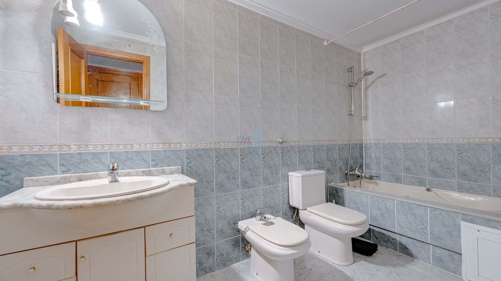 2 soverom Leilighet til salgs i La Zenia med svømmebasseng garasje - € 164 000 (Ref: 9183180)