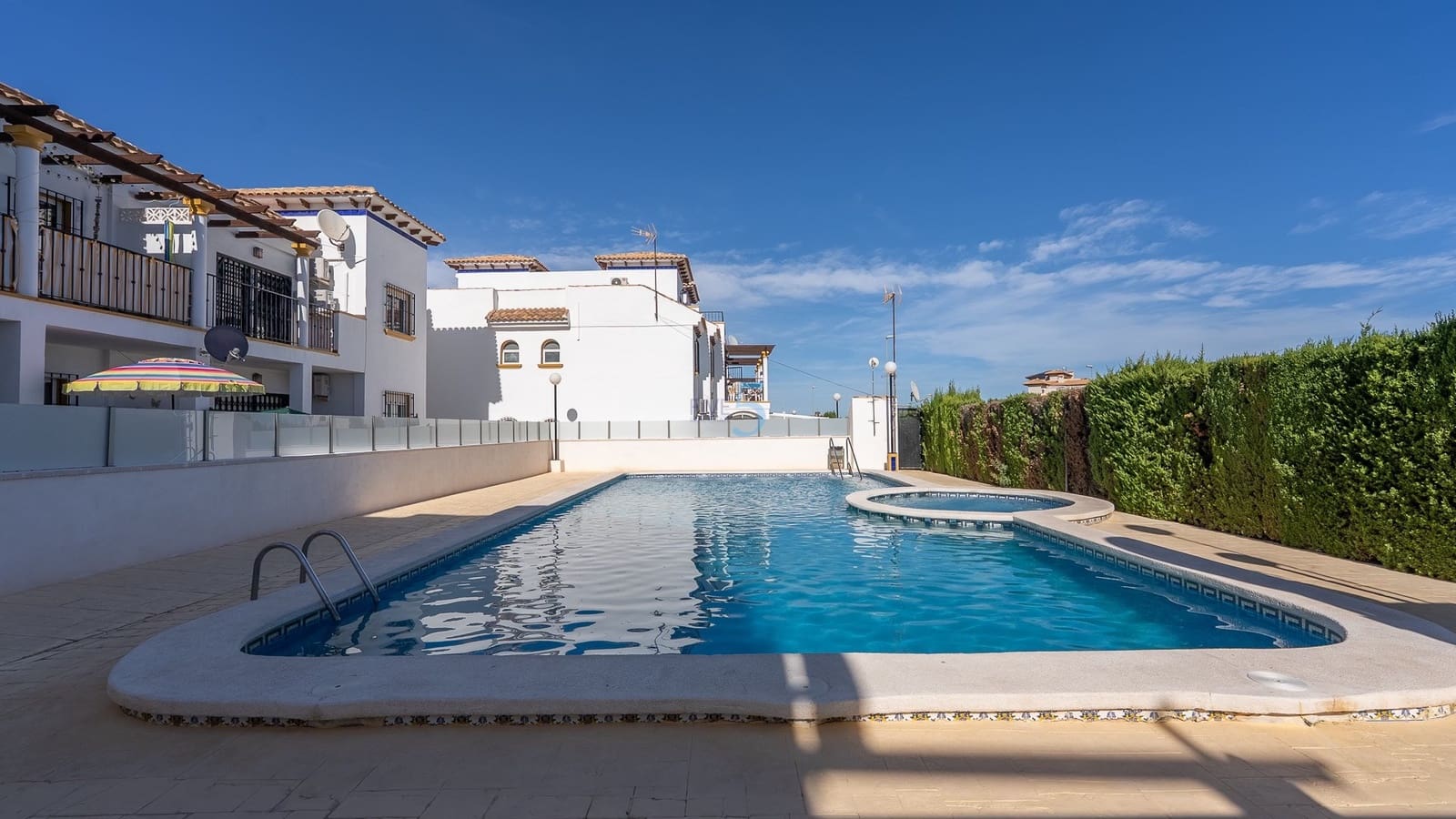 2 soverom Leilighet til salgs i La Zenia med svømmebasseng garasje - € 164 000 (Ref: 9183180)