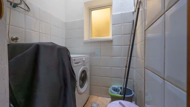 Apartamento de 2 habitaciones en La Zenia, Orihuela en venta con piscina garaje - 164.000 € (Ref: 9183180)