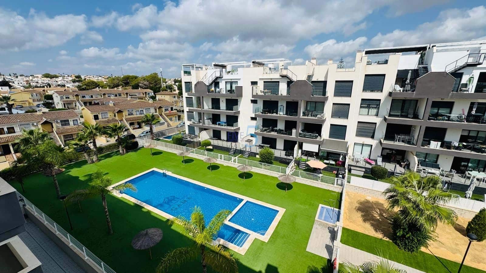 2 chambre Appartement à vendre à Villamartin avec piscine garage - 275 000 € (Ref: 9188847)