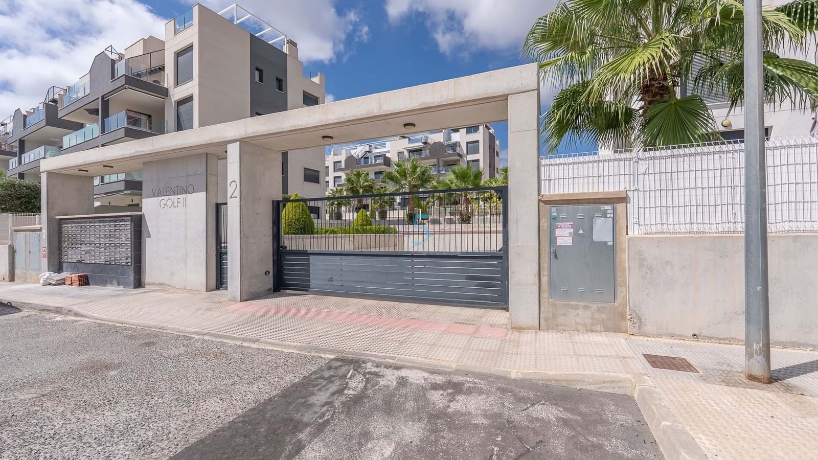 2 chambre Appartement à vendre à Villamartin avec piscine garage - 275 000 € (Ref: 9188847)