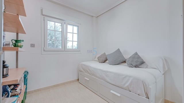 2 bedroom Apartment for sale in El Raso, Guardamar del Segura with pool garage - € 175,000 (Ref: 9191790)