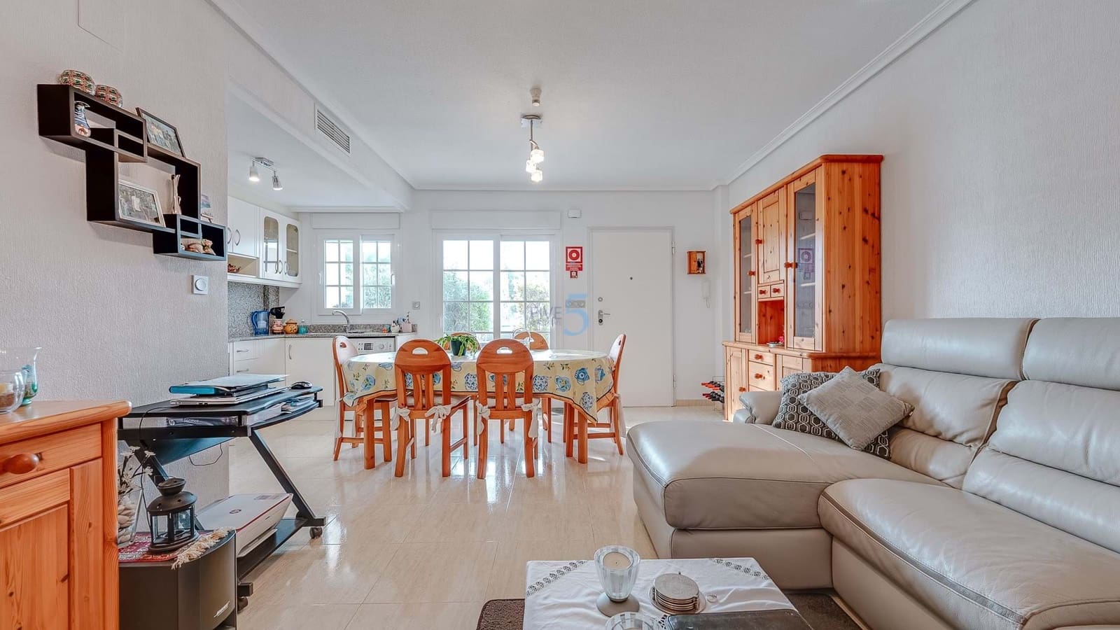 2 bedroom Apartment for sale in El Raso with pool garage - € 175,000 (Ref: 9191790)