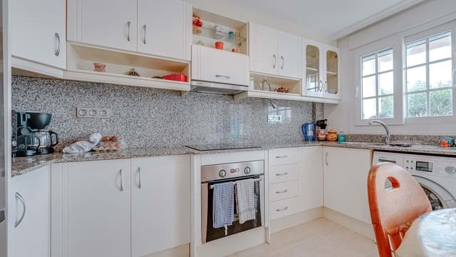 2 bedroom Apartment for sale in El Raso, Guardamar del Segura with pool garage - € 175,000 (Ref: 9191790)