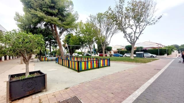 Casa de 2 habitaciones en Los Alcázares en venta con garaje - 133.000 € (Ref: 9193232)