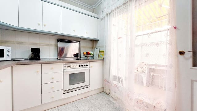 Casa de 2 habitaciones en Los Alcázares en venta con garaje - 133.000 € (Ref: 9193232)