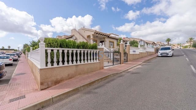 2 bedroom Bungalow for sale in Villamartin, Orihuela with pool garage - € 169,990 (Ref: 9193233)