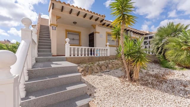2 bedroom Bungalow for sale in Villamartin, Orihuela with pool garage - € 169,990 (Ref: 9193233)