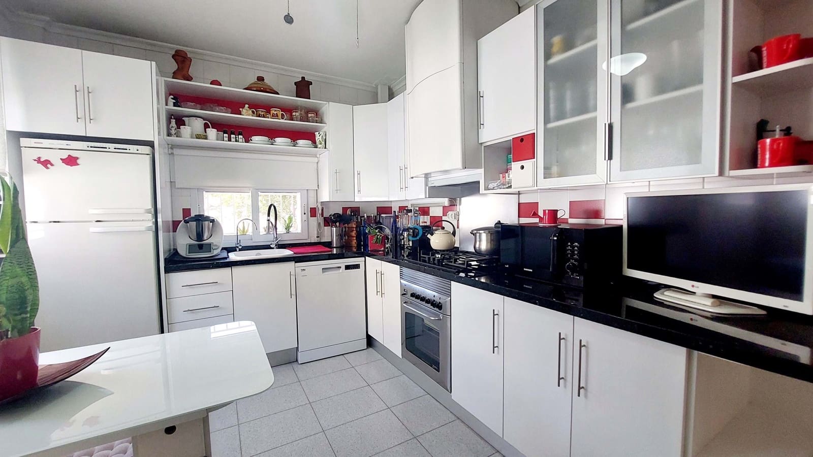 4 soveværelse Villa til salg i Santiago de la Ribera med swimmingpool garage - € 509.999 (Ref: 9196795)