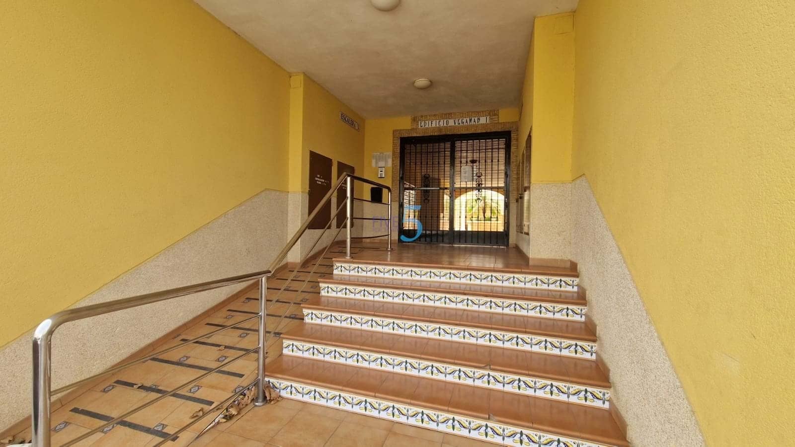 2 soverom Leilighet til salgs i Almoradi med svømmebasseng garasje - € 120 000 (Ref: 9196797)