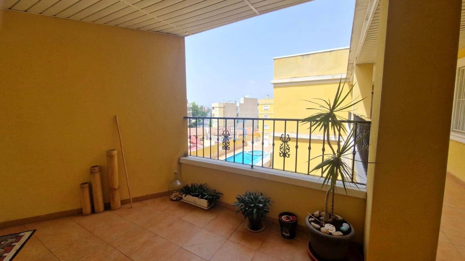 2 soverom Leilighet til salgs i Almoradi med svømmebasseng garasje - € 120 000 (Ref: 9196797)