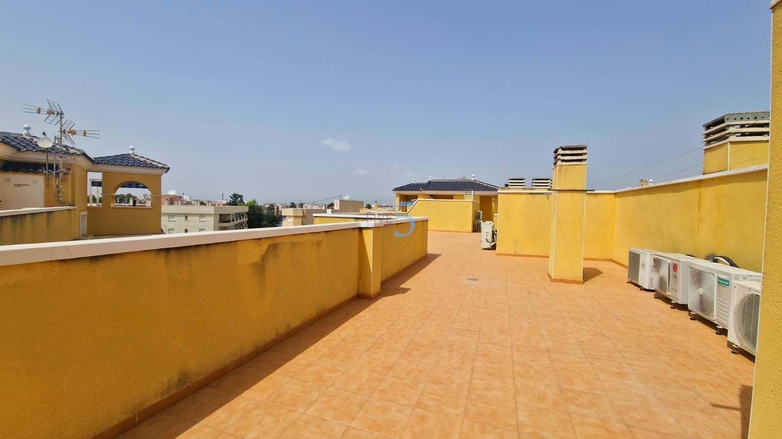 2 soverom Leilighet til salgs i Almoradi med svømmebasseng garasje - € 120 000 (Ref: 9196797)