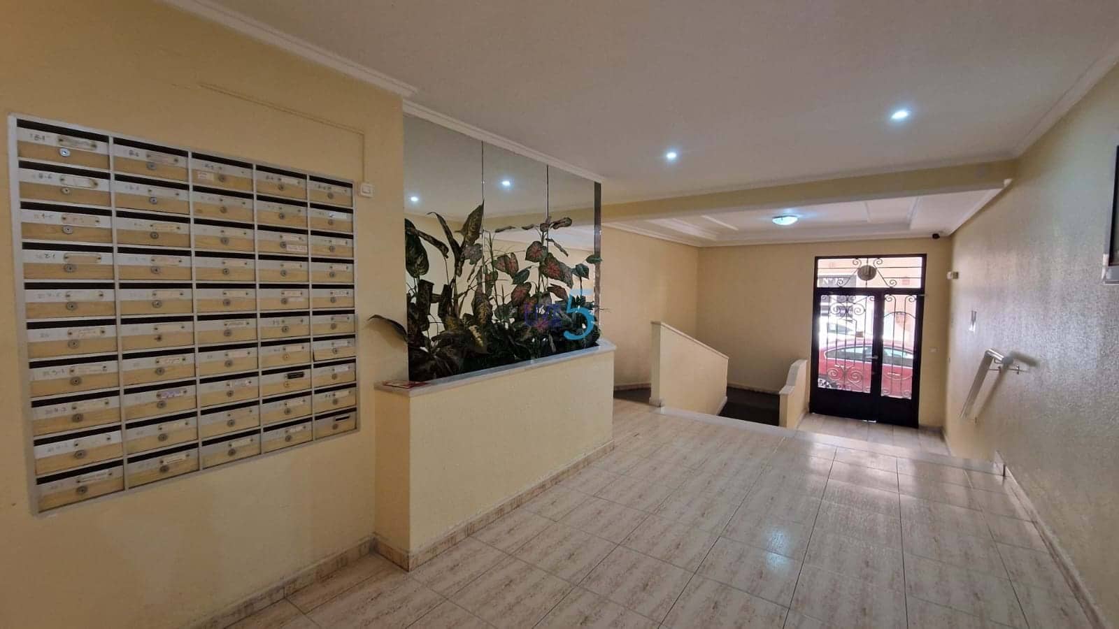 Apartamento de 2 habitaciones en Torrevieja en venta - 162.500 € (Ref: 9199962)
