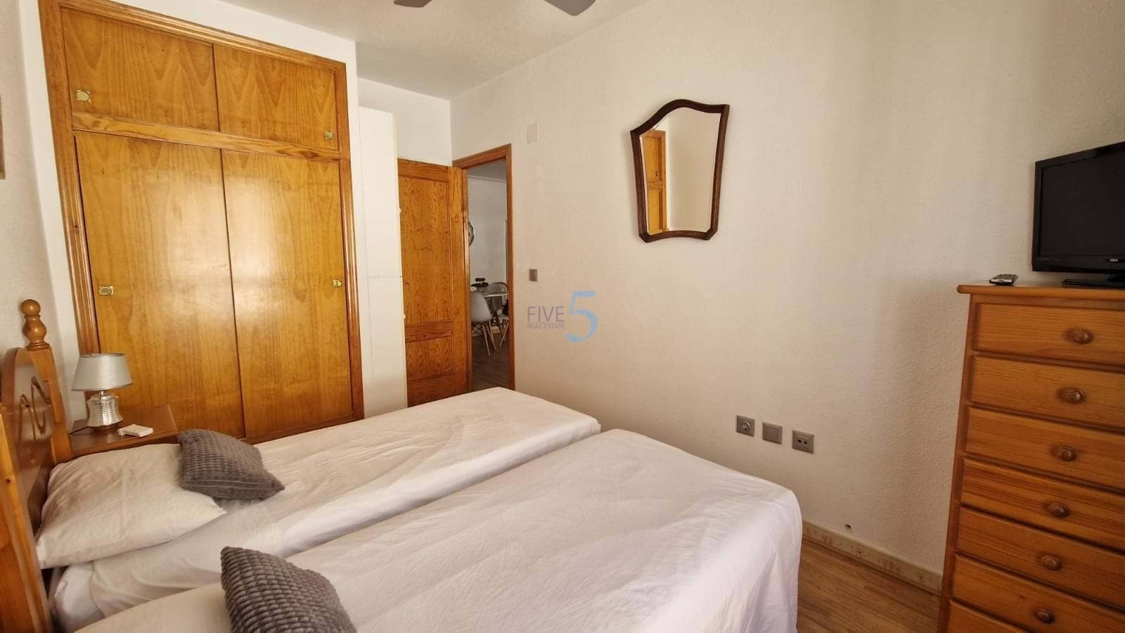 Apartamento de 2 habitaciones en Torrevieja en venta - 162.500 € (Ref: 9199962)