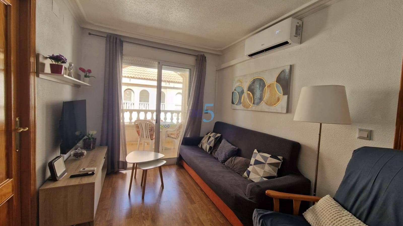 Apartamento de 2 habitaciones en Torrevieja en venta - 162.500 € (Ref: 9199962)