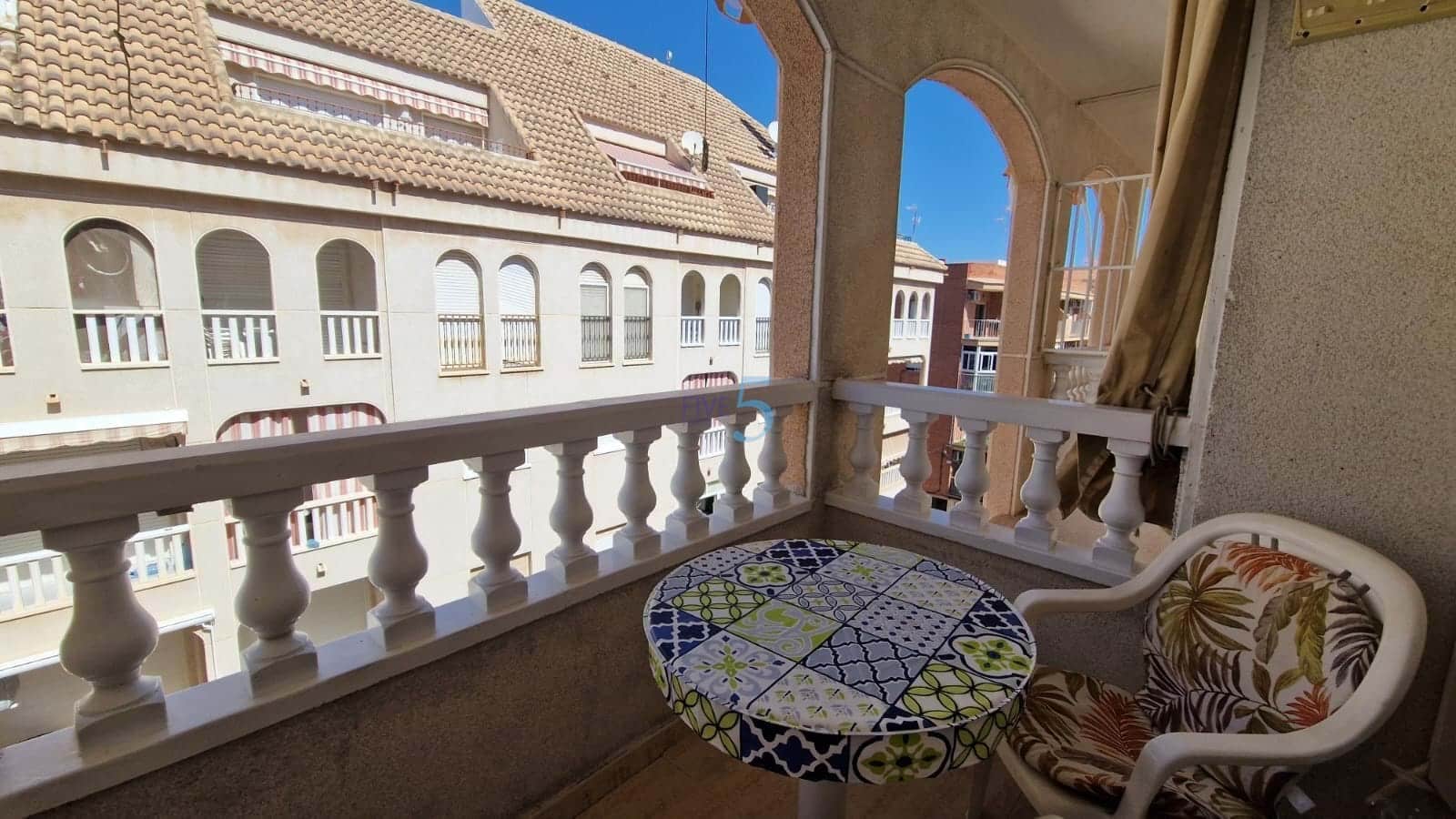 Apartamento de 2 habitaciones en Torrevieja en venta - 162.500 € (Ref: 9199962)