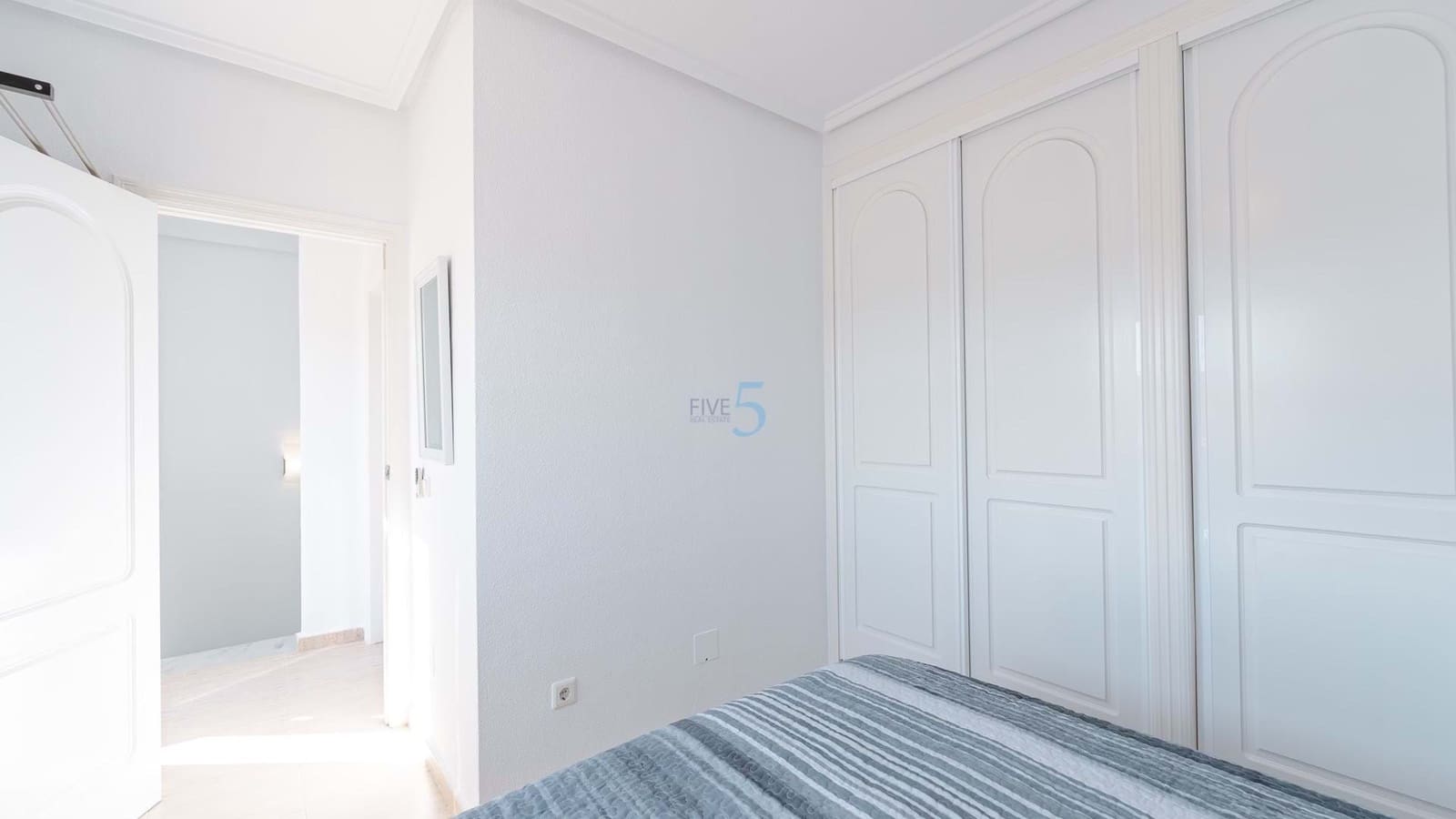 3 chambre Villa/Maison Semi-Mitoyenne à vendre à Ciudad Quesada avec piscine - 239 995 € (Ref: 9201567)