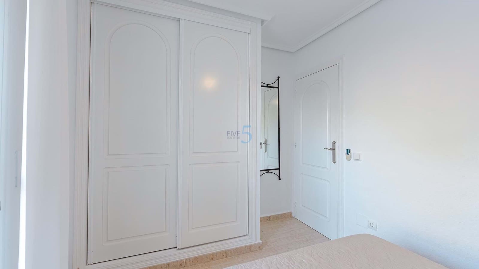 3 chambre Villa/Maison Semi-Mitoyenne à vendre à Ciudad Quesada avec piscine - 239 995 € (Ref: 9201567)