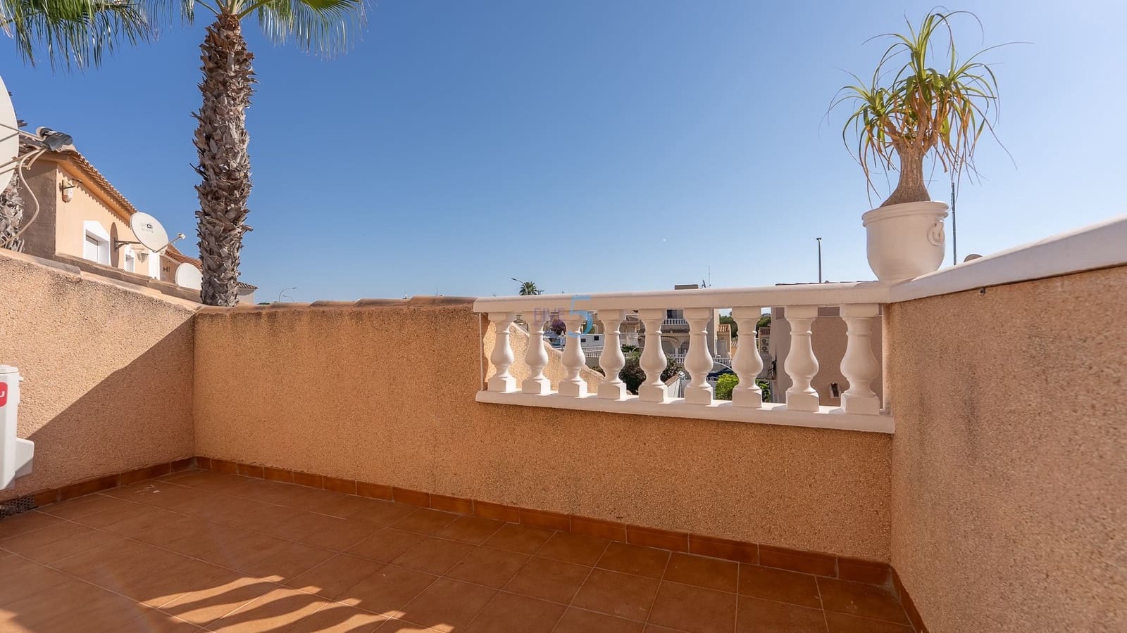 3 chambre Villa/Maison Semi-Mitoyenne à vendre à Ciudad Quesada avec piscine - 239 995 € (Ref: 9201567)