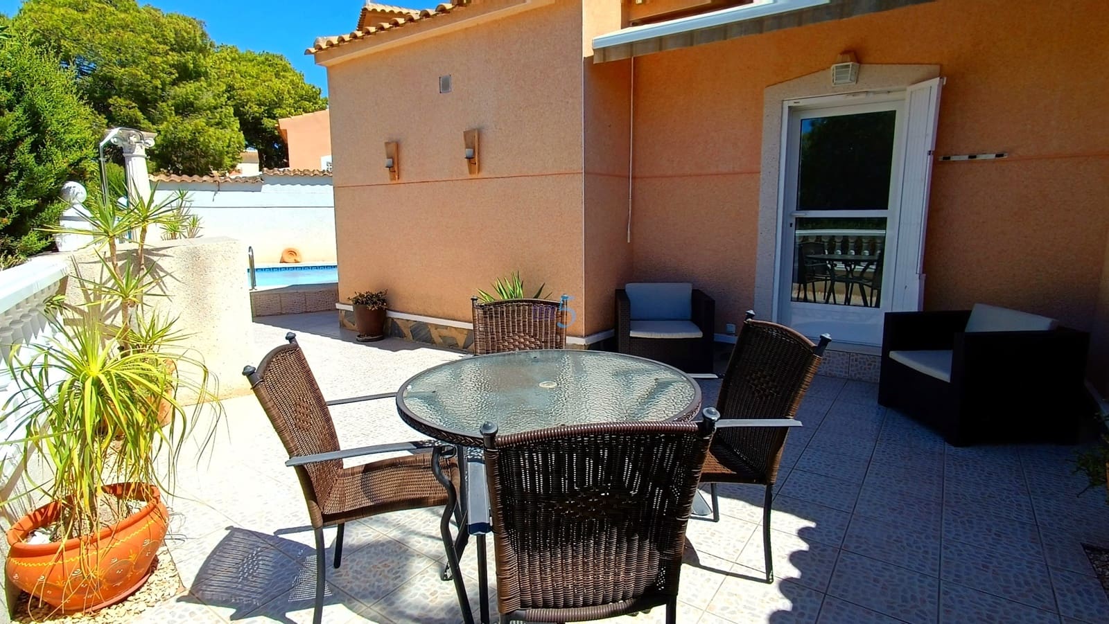 3 chambre Villa/Maison Semi-Mitoyenne à vendre à Ciudad Quesada avec piscine - 239 995 € (Ref: 9201567)