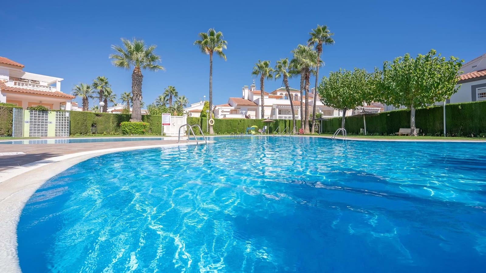 3 soverom Hus til salgs i Playa Flamenca med svømmebasseng garasje - € 319 900 (Ref: 9201568)