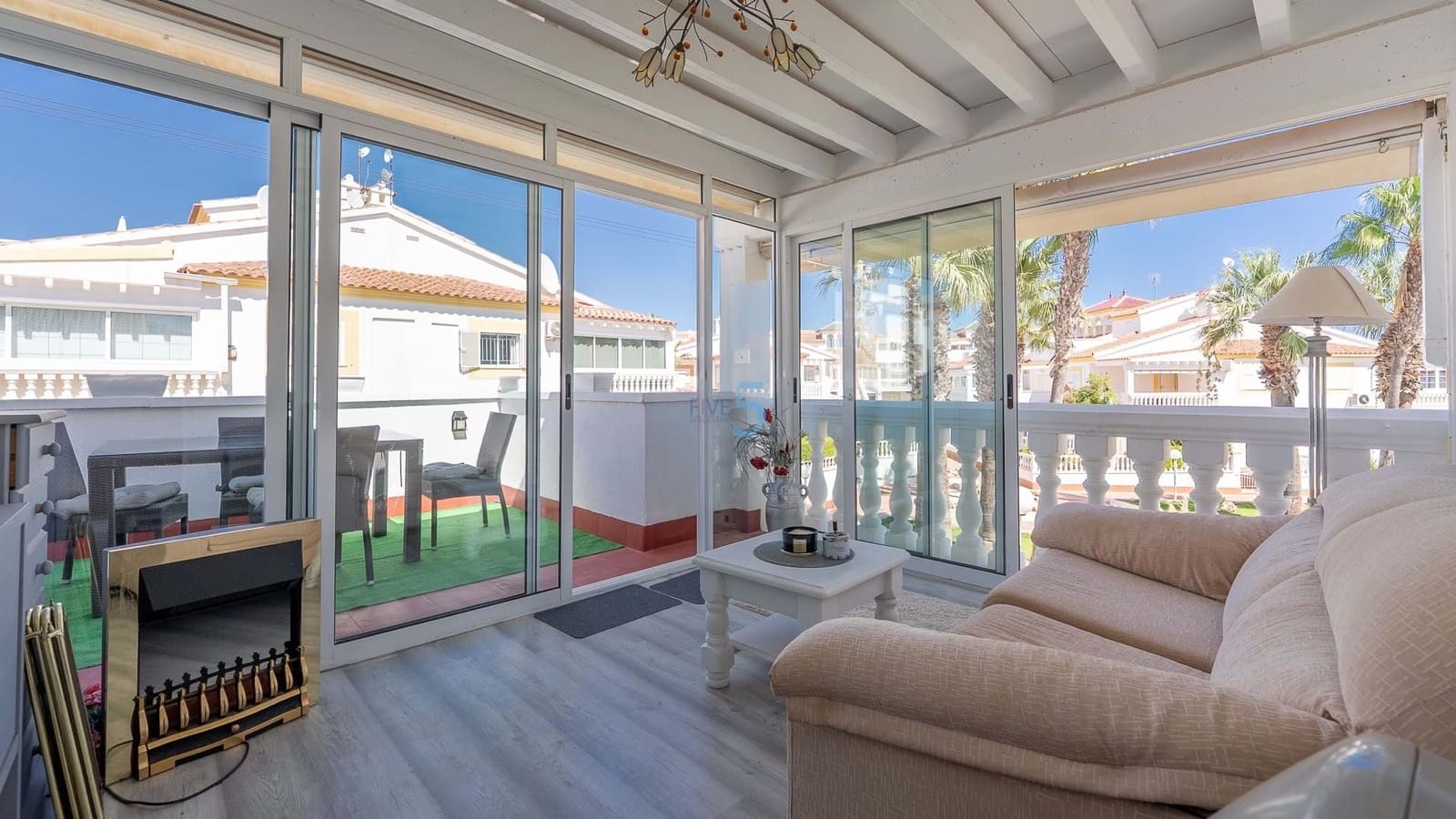 3 soverom Hus til salgs i Playa Flamenca med svømmebasseng garasje - € 319 900 (Ref: 9201568)