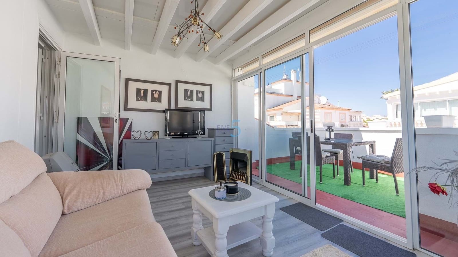 3 soverom Hus til salgs i Playa Flamenca med svømmebasseng garasje - € 319 900 (Ref: 9201568)