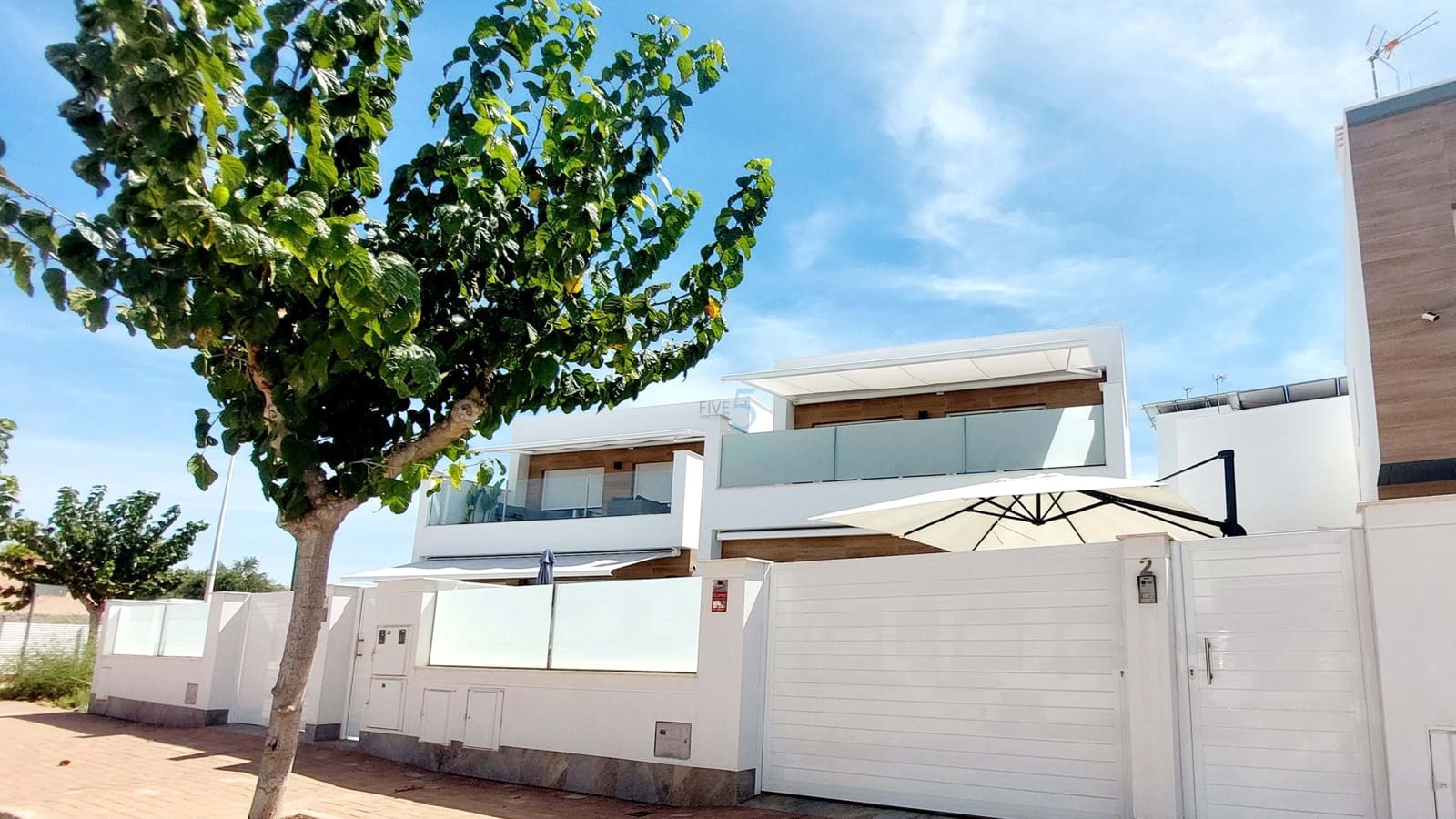 3 bedroom Villa for sale in San Pedro del Pinatar with pool garage - € 399,000 (Ref: 9204898)