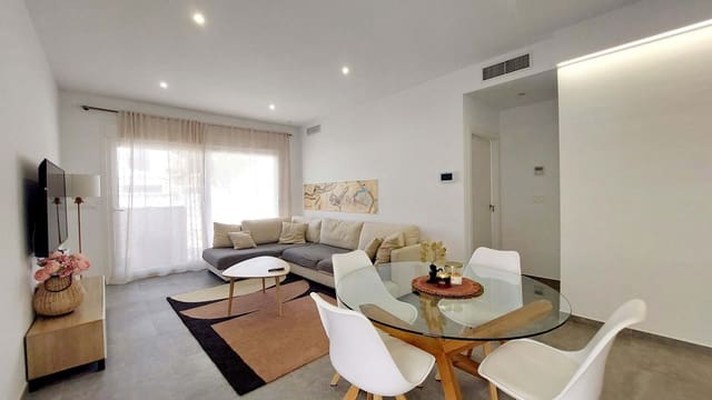 3 makuuhuone Huvila myytävänä paikassa San Pedro del Pinatar mukana uima-altaan 
autotalli - 399 000 € (Ref: 9204898)