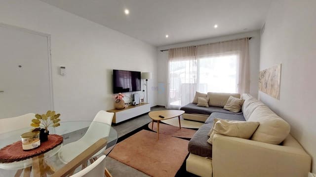 3 makuuhuone Huvila myytävänä paikassa San Pedro del Pinatar mukana uima-altaan 
autotalli - 399 000 € (Ref: 9204898)