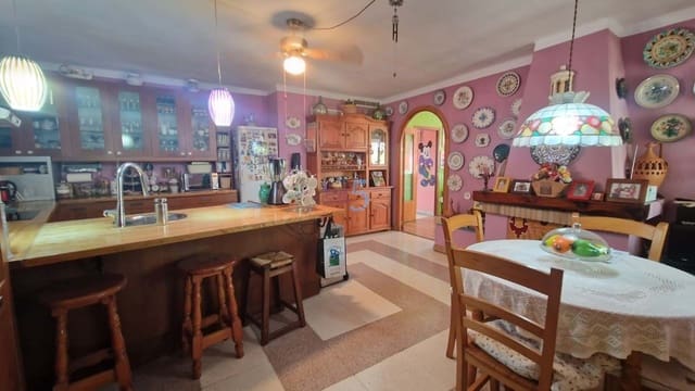 3 makuuhuone Omakotitalo myytävänä paikassa Rojales mukana 
autotalli - 372 500 € (Ref: 9207833)