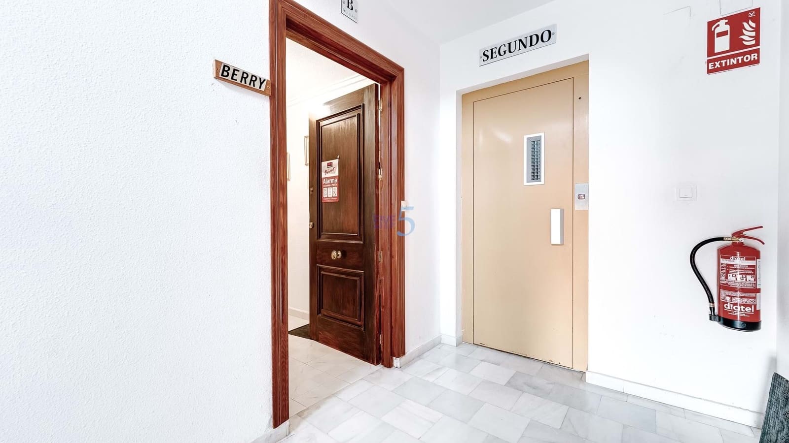 Apartamento de 3 habitaciones en Torrevieja en venta - 179.000 € (Ref: 9209297)