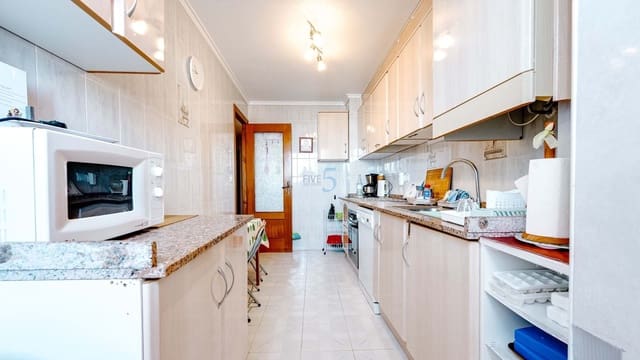 Apartamento de 3 habitaciones en Torrevieja en venta - 179.000 € (Ref: 9209297)