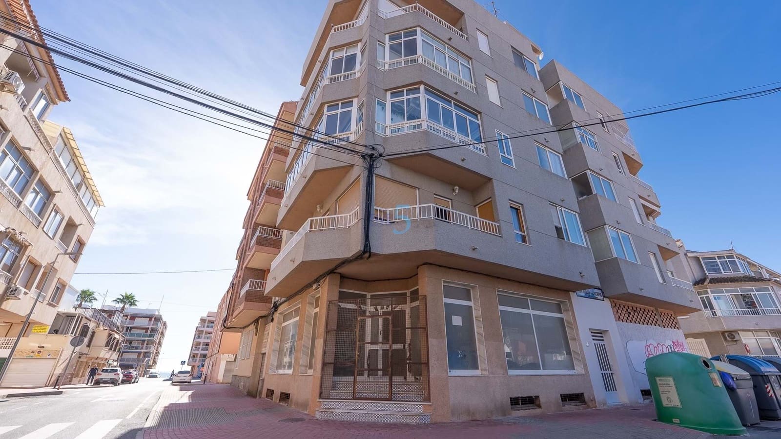 Apartamento de 3 habitaciones en Torrevieja en venta - 179.000 € (Ref: 9209297)