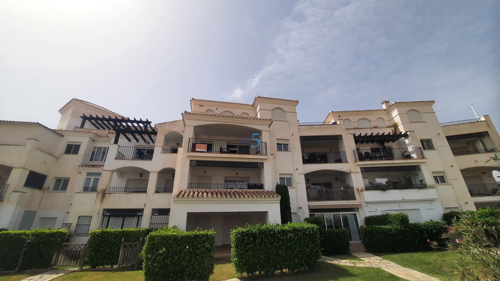 2 soveværelse Lejlighed til salg i La Torre Golf Resort med swimmingpool garage - € 139.000 (Ref: 9216335)