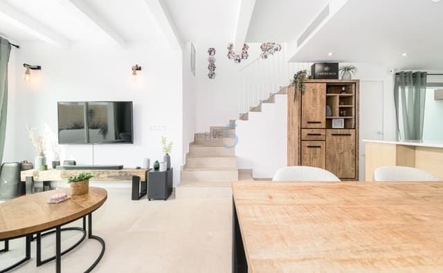 Chalet de 3 habitaciones en San Fulgencio en venta con piscina - 357.000 € (Ref: 9216922)