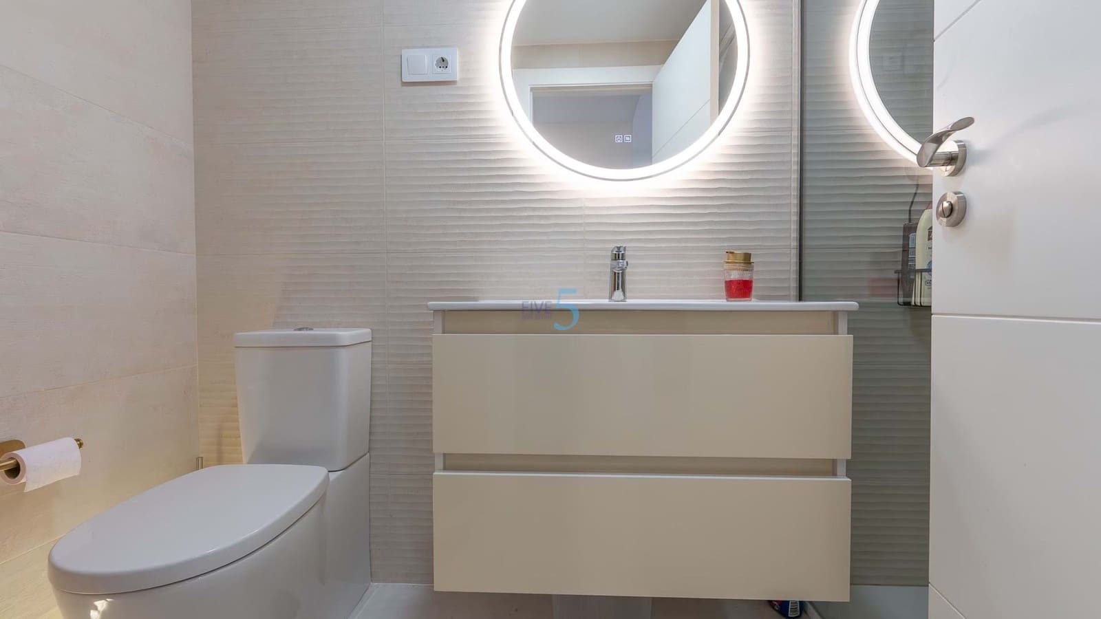 Chalet de 3 habitaciones en San Pedro del Pinatar en venta con piscina - 329.000 € (Ref: 9217796)